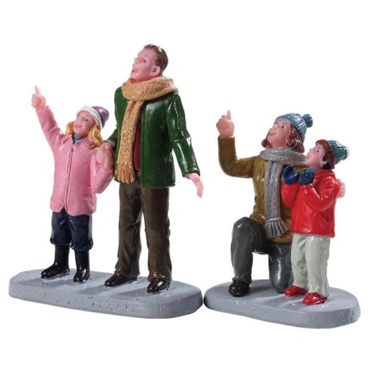 Lemax People Admiring Fireworks Set Of 2 92770