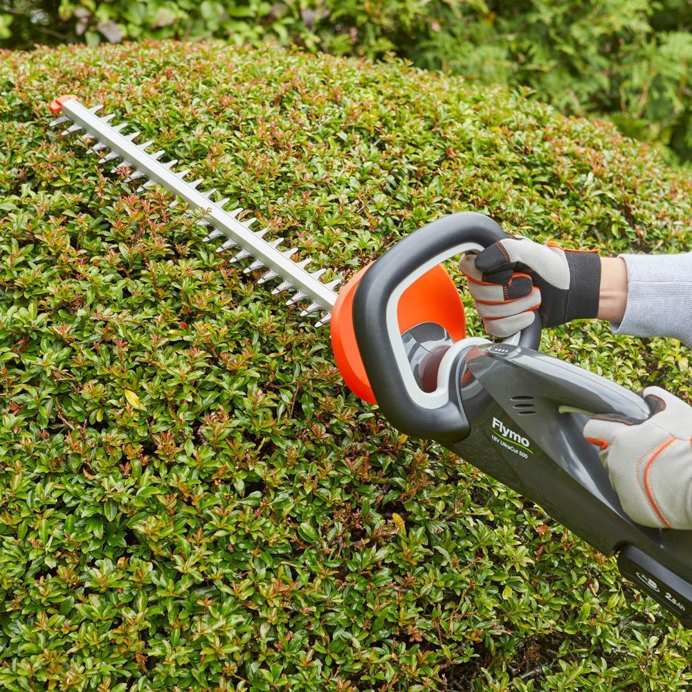 Flymo UltraCut 500 50cm 18V Cordless Hedge Trimmer & 2.5Ah Battery