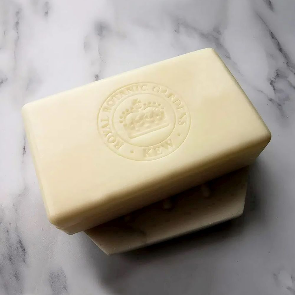 The English Soap Company - Magnolia and Pear Shea Butter Soap